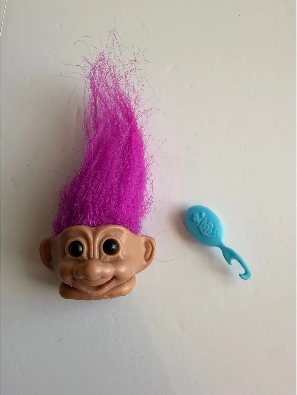 Vintage 90s DAM Troll Head Shoelace Clip